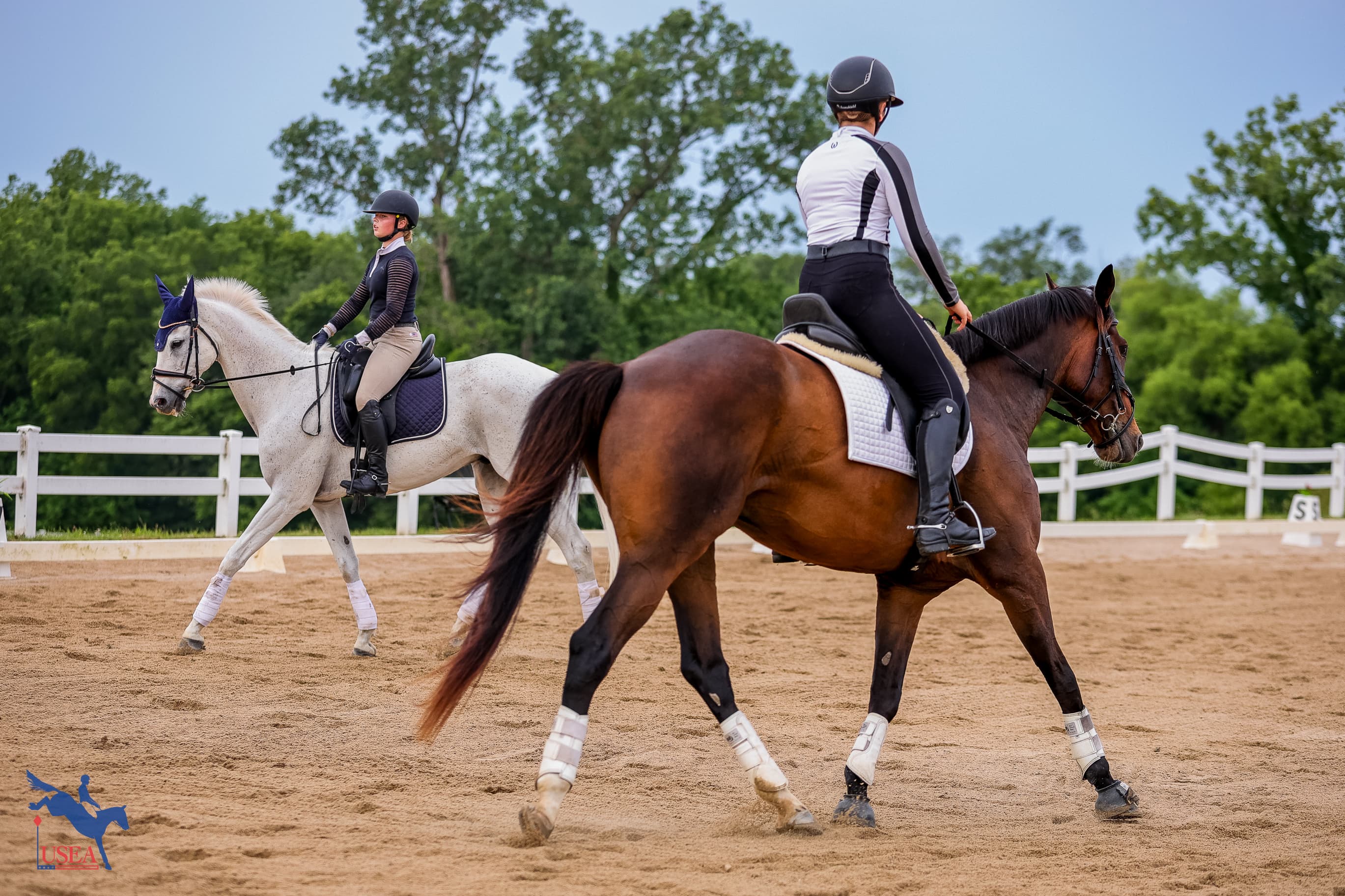 Sierra Fishell and Ava Davis. USEA/Haley Johnson photo